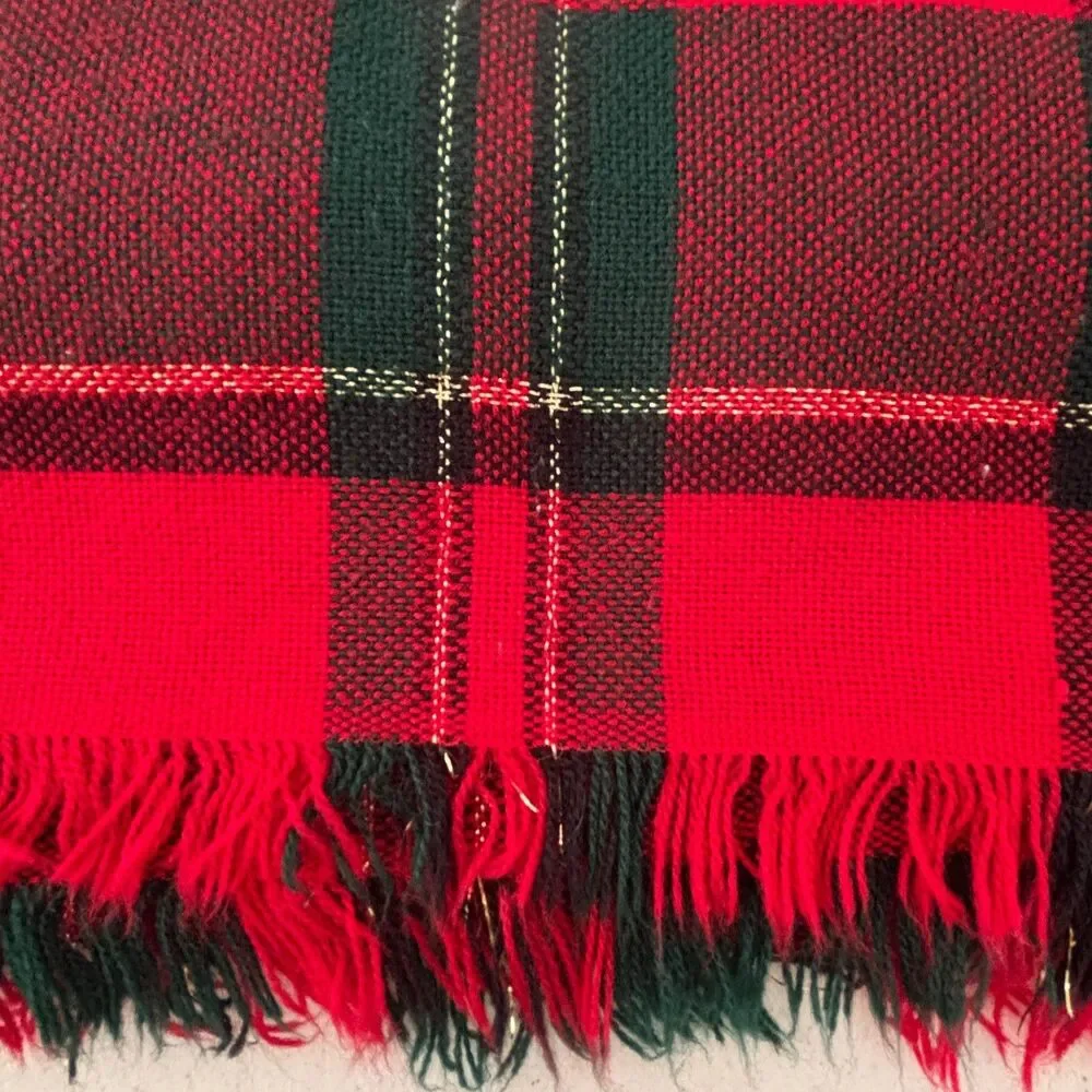 Woven Red Tartan Plaid Holiday Tablecloth Christmas Rectangle Oblong Fringed